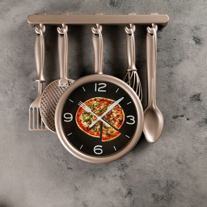 СИМА-ЛЕНД Часы настенные, серия: Кухня, &quot;Кухонная утварь&quot;, плавный ход, 32 х 34 см, бронзовые