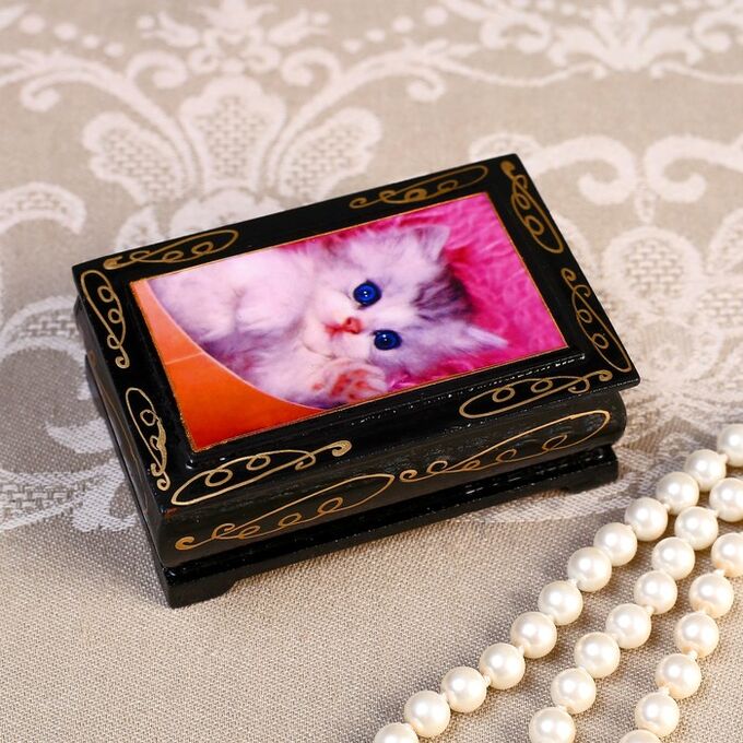 Шкатулка «Белый котенок на розовом пледе», 6*9 см, лаковая миниатюра