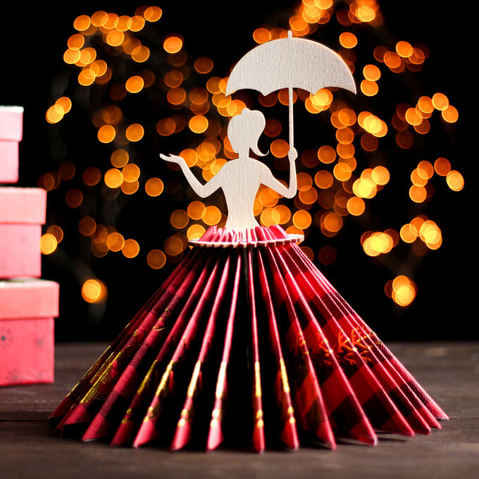 Салфетница «Девушка с зонтиком», 25x13x13 см