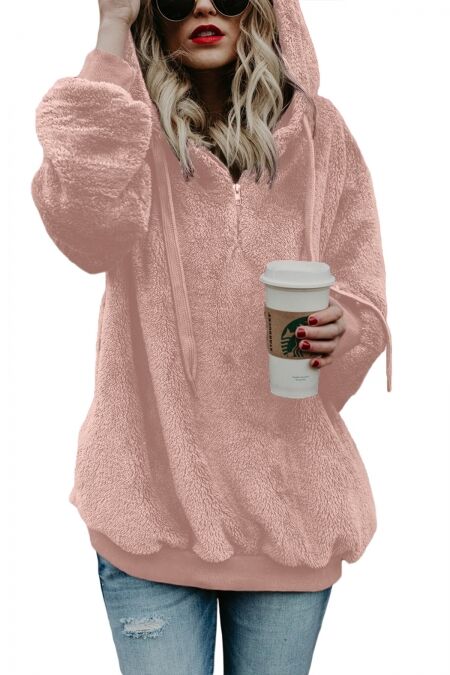 Розовый &quot;плюшевый&quot; пуловер с карманами и капюшоном