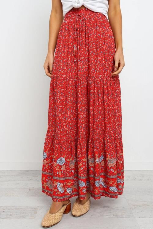 Красная юбка-колокол с цветочным принтом и резинкой сверху