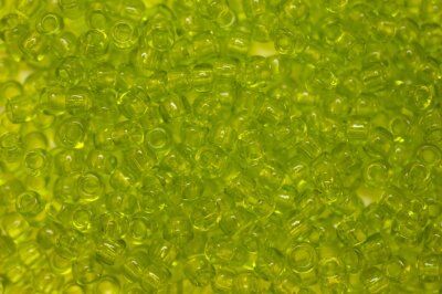 Бисер японский TOHO круглый 6/0 #0004 зеленый лайм, прозрачный, 10 грамм
