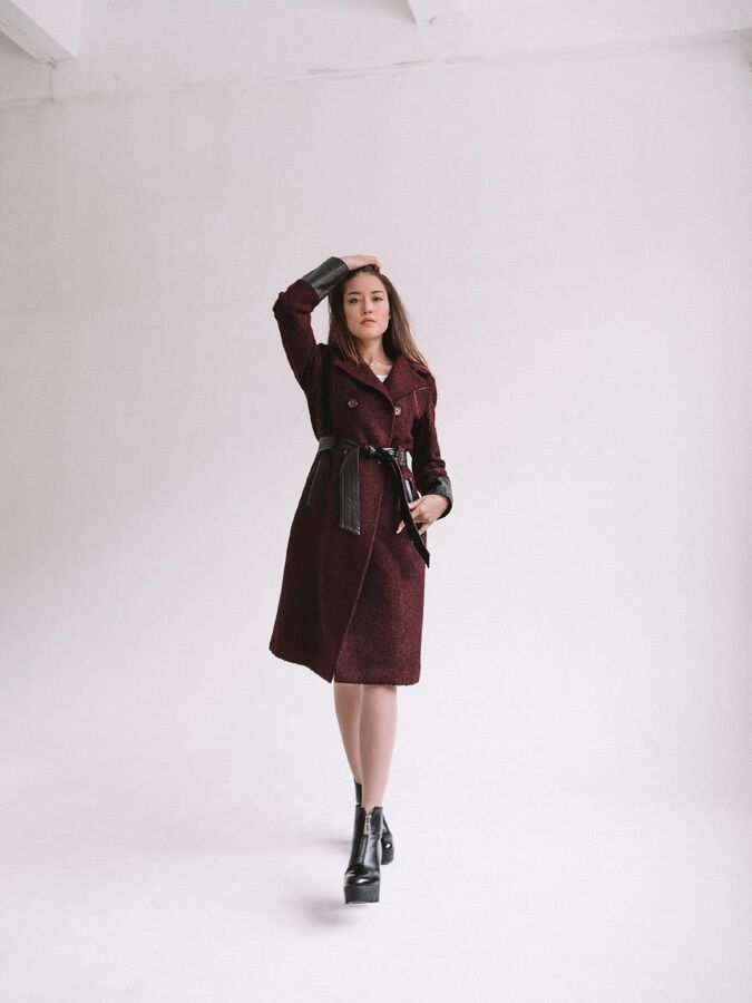 1001 Dress Пальто бордовое с отложным воротником и поясом