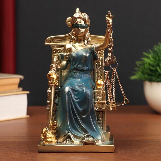 Сувенир полистоун &quot;Богиня Фемида на троне&quot; золотистый с синим 19х10х9 см