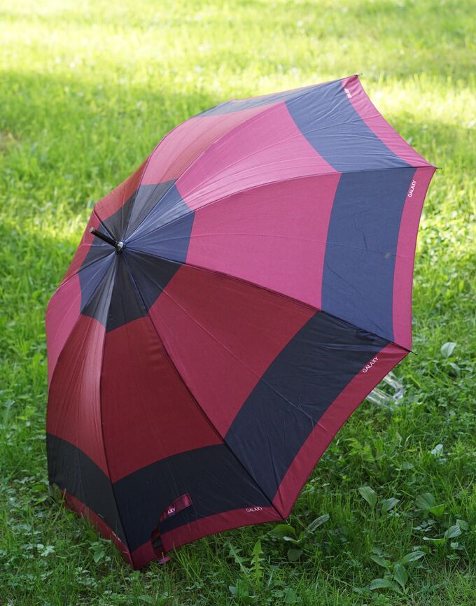 Зонтик спб. Зонт-трость наоборот. Зонтик d90. Зонт трость с пластиковым чехлом. Зонт-трость Chantal Thomass.
