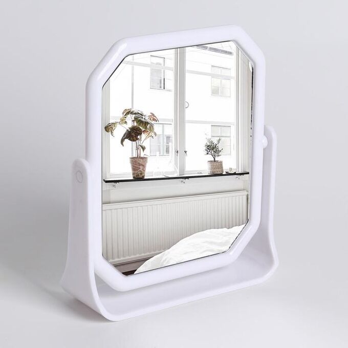 Зеркало на подставке, двустороннее, зеркальная поверхность 14,5 - 17 см, цвет белый