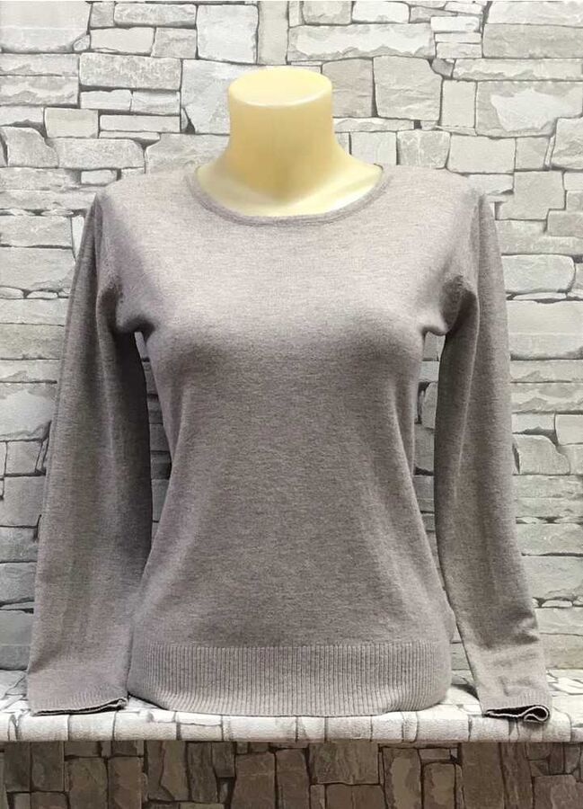 Кофта женская состав: 54% cashmere 32% wool 11% Cotton 3% Elastane