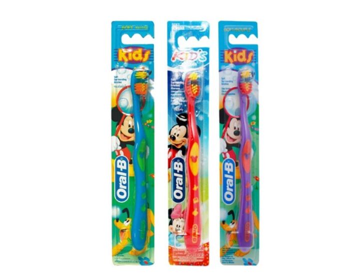 ORAL B Зубная щетка Kids мягкая 1шт