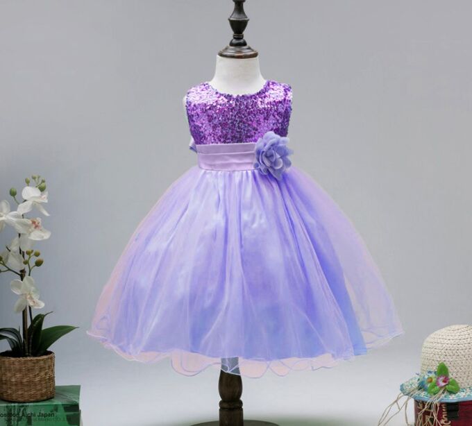 Детское платье,фиолетовое, с пайетками