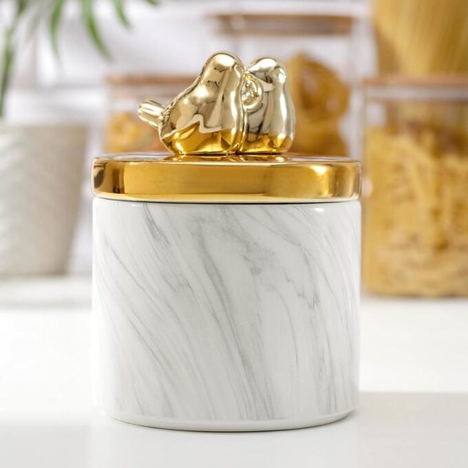 СИМА-ЛЕНД Банка керамическая для сыпучих продуктов «Золотое крыло», 11,5x18 см, цвет белый мрамор