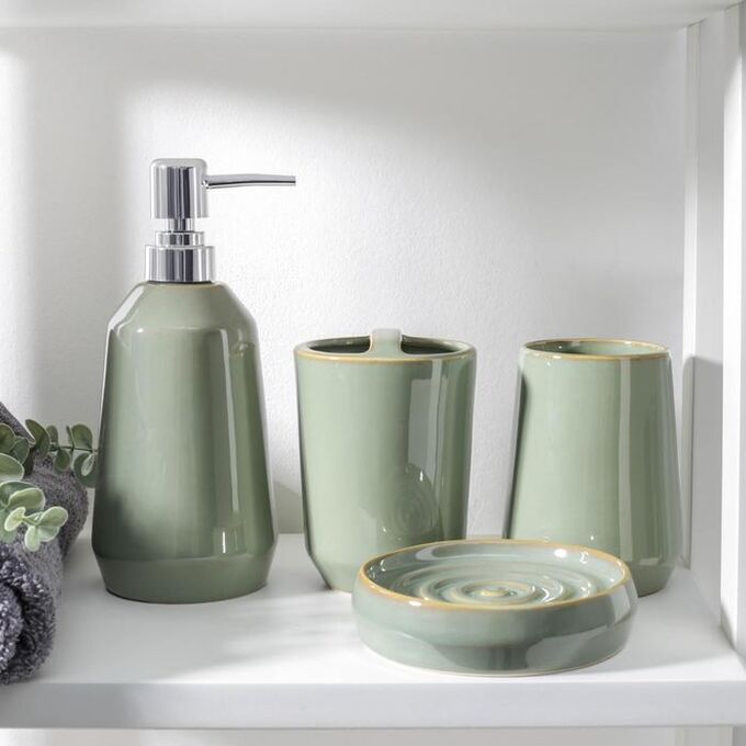 СИМА-ЛЕНД Набор аксессуаров для ванной комнаты «Люси», 4 предмета (мыльница, дозатор для мыла 520 мл, 2 стакана), цвет зелёный