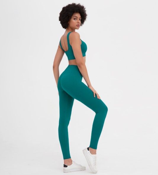 Костюм спортивный женский, топ+брюки, зеленый