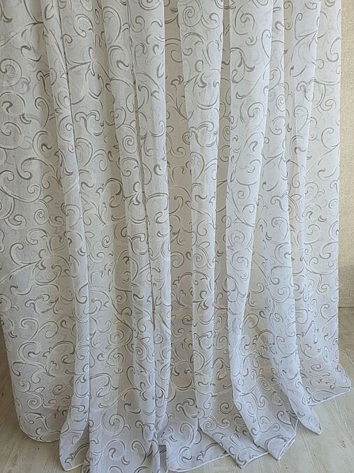 Тюлевые шторы для зала. Валберис тюль высота 3м. Тюль сетка полоска. Тюлевые занавески для зала фото. Тюль 5 м высота.