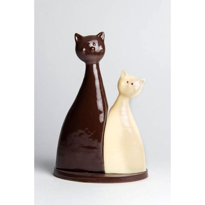 Шоколадная фигурка кошки