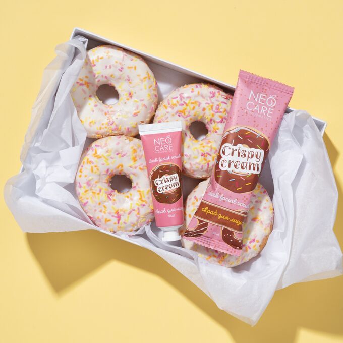 Пончики криспи. Криспи крем. Пончики krispy kreme. Китайские печеньки small cream crisp. Пончики krispy kreme.