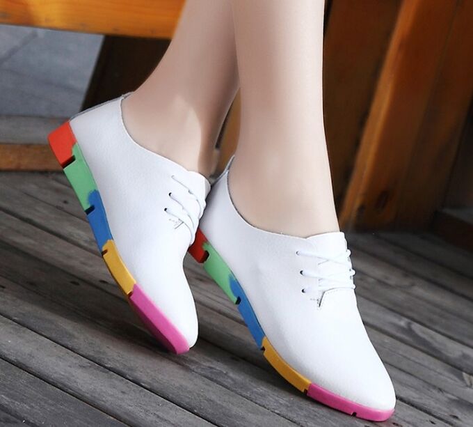 Женские туфли, разноцветная подошва, цвет белый