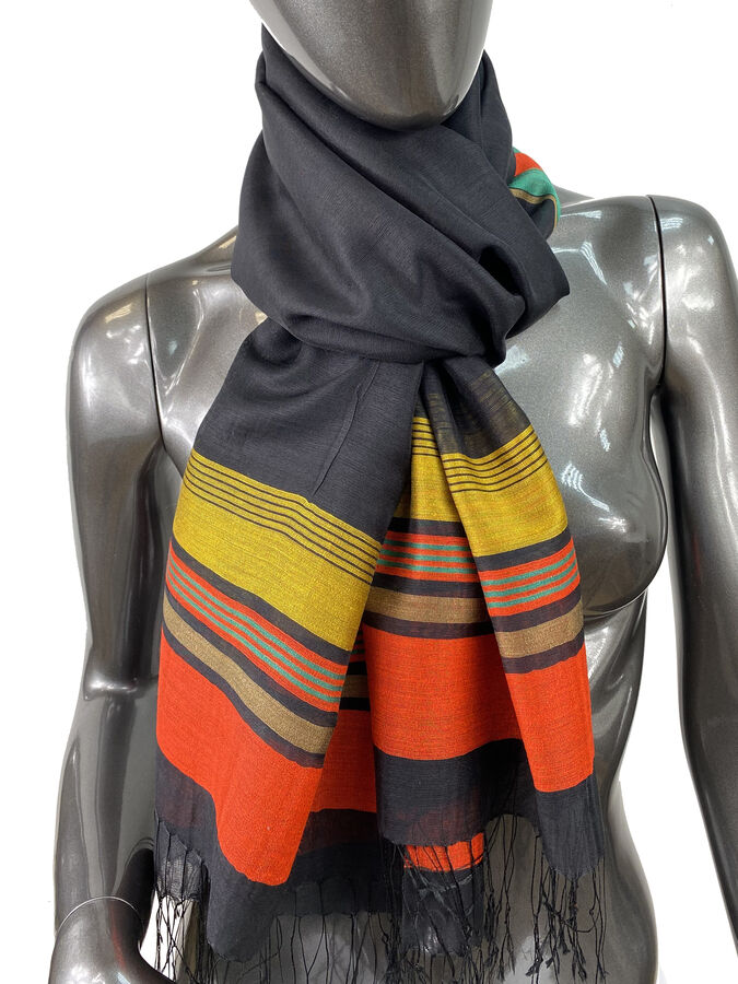 Лёгкий шарф-палантин в полоску, цвет чёрный