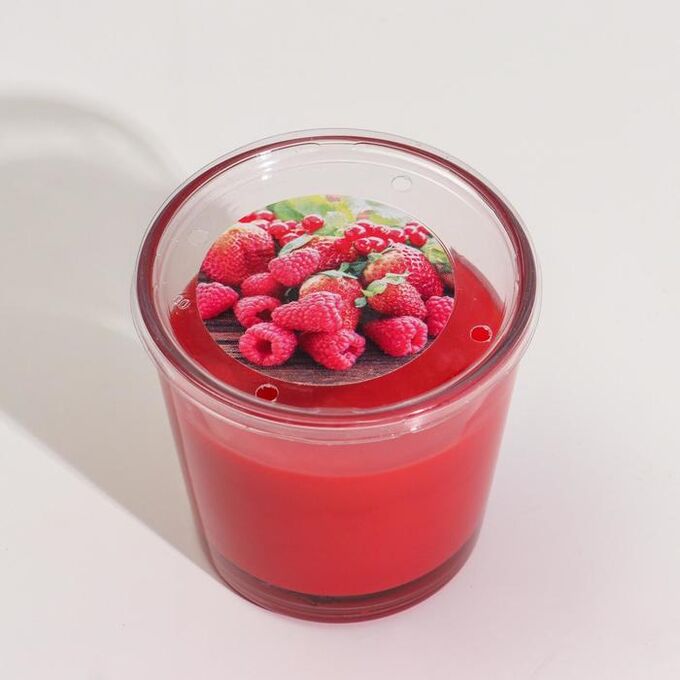 IKEA Ароматическая свеча в стакане СИНЛИГ, красные садовые ягоды, 7,5 см, 25 ч, красный