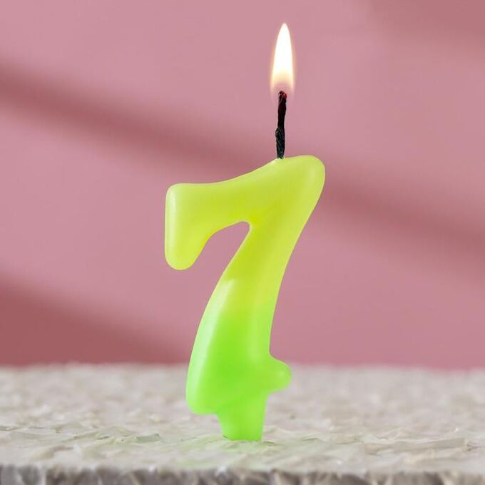 Свеча для торта цифра &quot;Люминесцентная&quot;, 7.8 см, цифра &quot;7&quot;