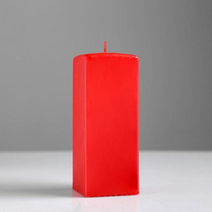 Свеча квадратная призма, 6х15 см, красная лакированная