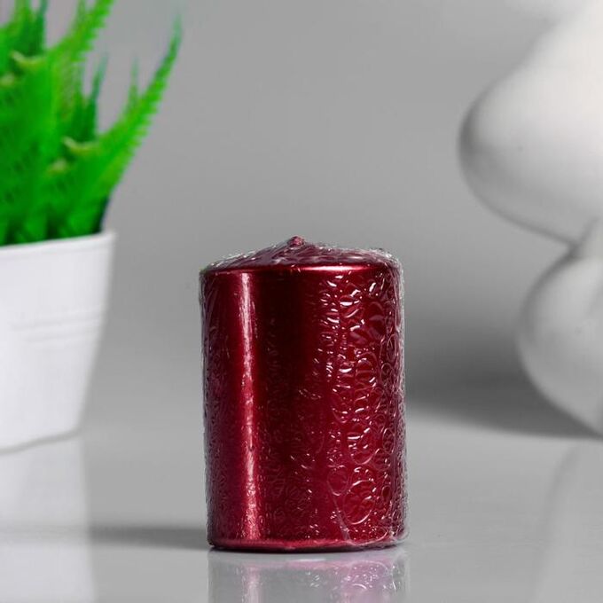 Свеча - цилиндр парафиновая, лакированная, красный металлик, 5,6?8 см