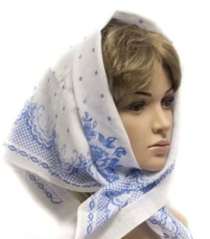 Стоит аленка платок. Головной платок. Ситцевый платок на голову. Женские головные платки. Платок головной х/б.