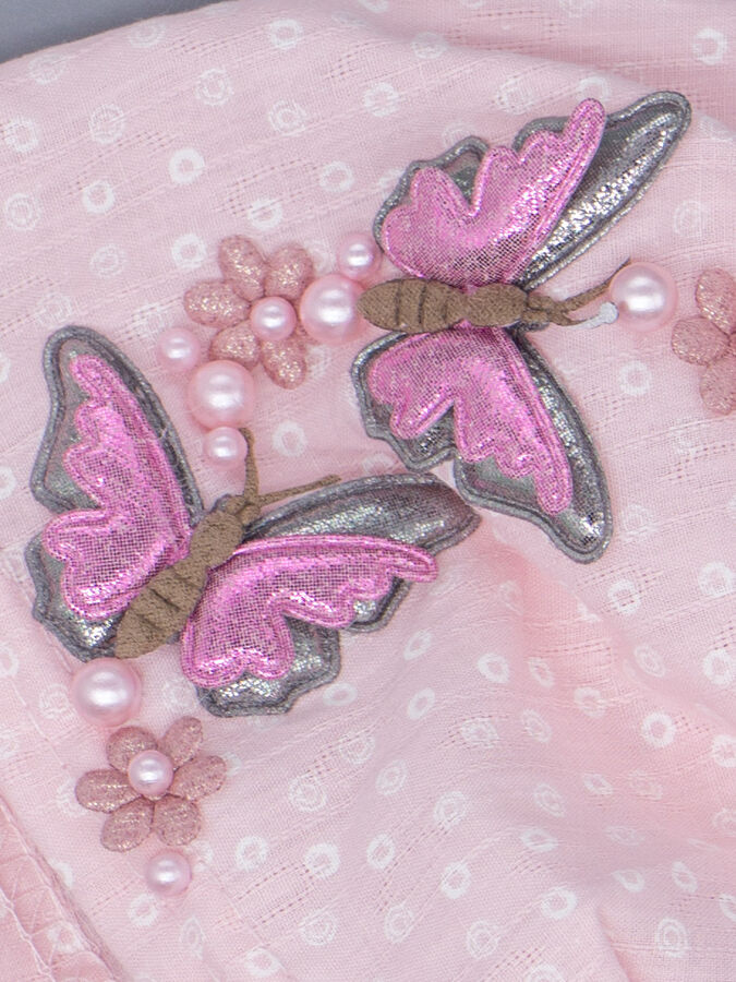 Косынка для девочки на резинке, сбоку две серые бабочки, бусинки, светло-розовый