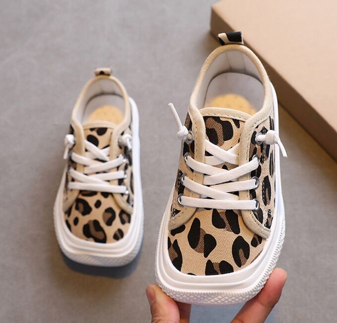 Кеды для девочки, с квадратным носом, принт "Леопардовый". Кроссовки ...
