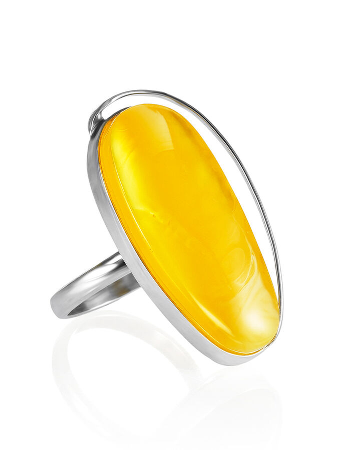 amberholl Серебряное кольцо с крупной вставкой нежно-медового янтаря «Лагуна»