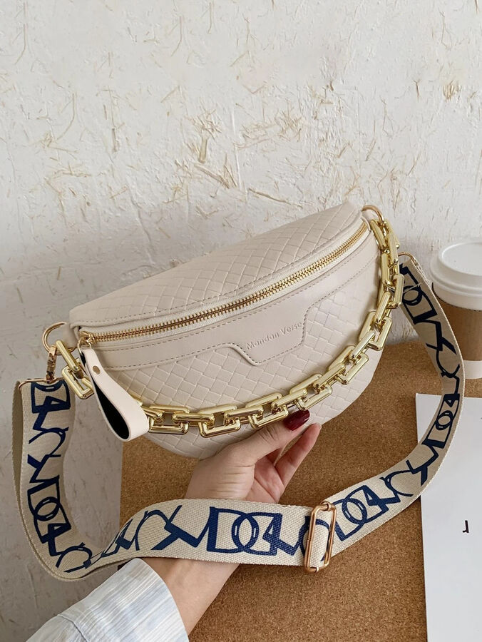 Плетеная поясная сумка с тиснением и цепочкой