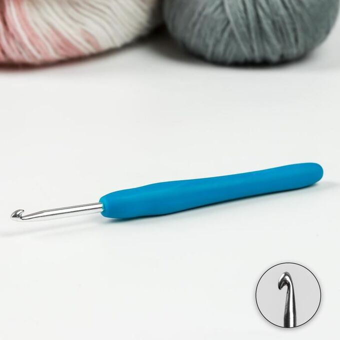 СИМА-ЛЕНД Крючок для вязания, с силиконовой ручкой, d = 4 мм, 14 см, цвет голубой