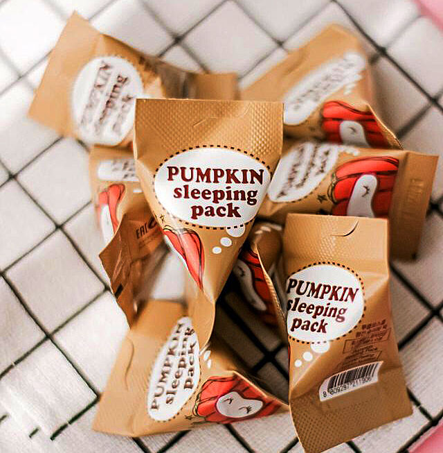 Ночная маска для лица с экстрактом тыквы Pumpkin Sleeping Pack Too Cool For School Корея