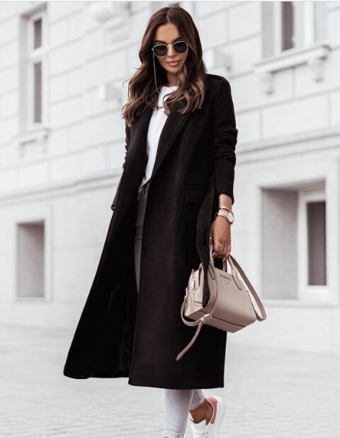 Женское пальто с поясом, цвет черный