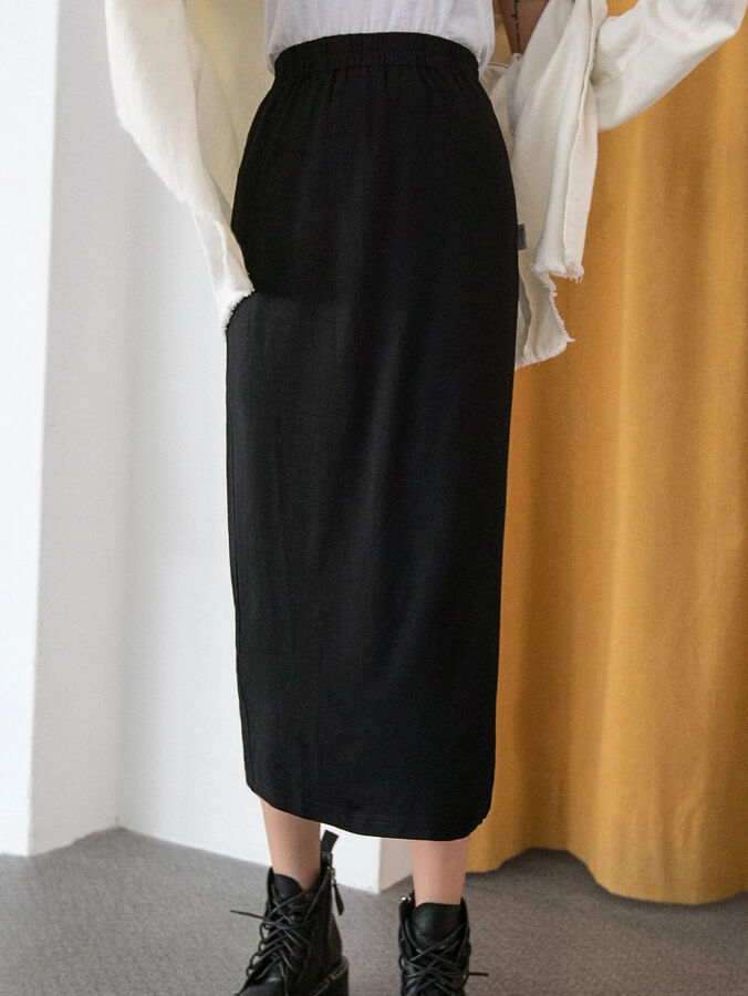 Прямая юбка с высокой талией разрез