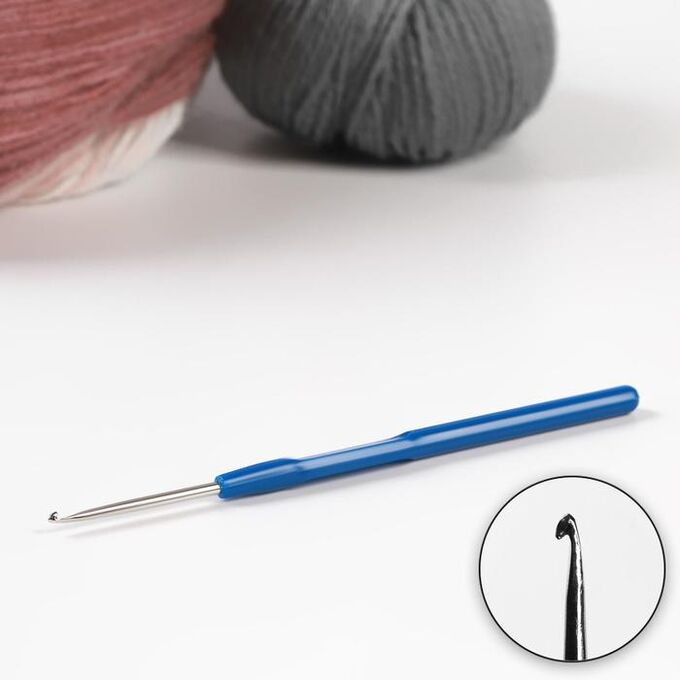 Арт Узор Крючок для вязания, с пластиковой ручкой, d = 2 мм, 13,5 см, цвет синий