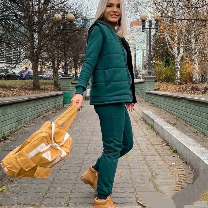 Костюм на флисе женский зеленый