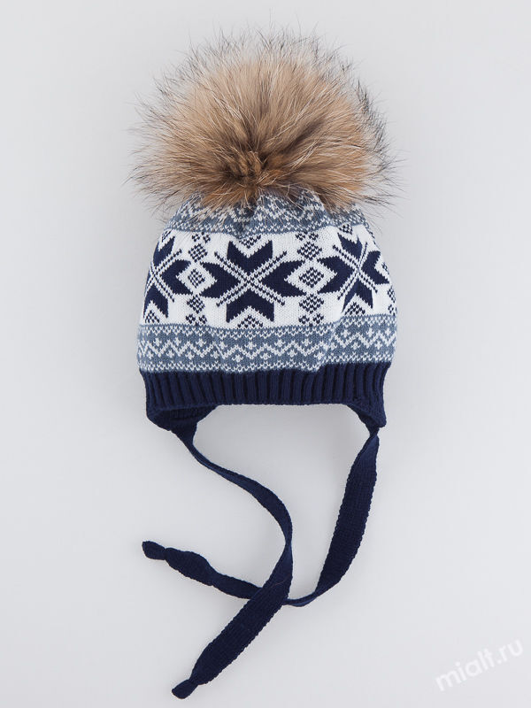 Зимняя шапочка с вшитыми завязками. Помпон из натурального меха