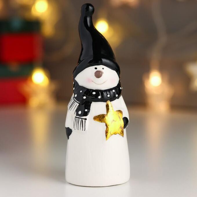 Сувенир керамика &quot;Снеговик, белый кафтан, чёрный колпак, золотая звёздочка&quot; 13,2х5х5 см