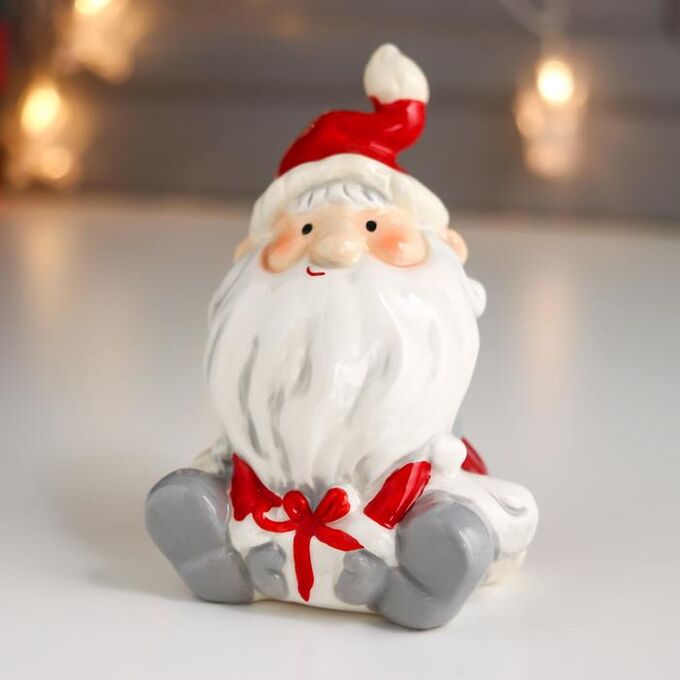 Сувенир керамика &quot;Дедушка Мороз седая борода, красный кафтан и колпак&quot; 12,1х7,7х8,7 см