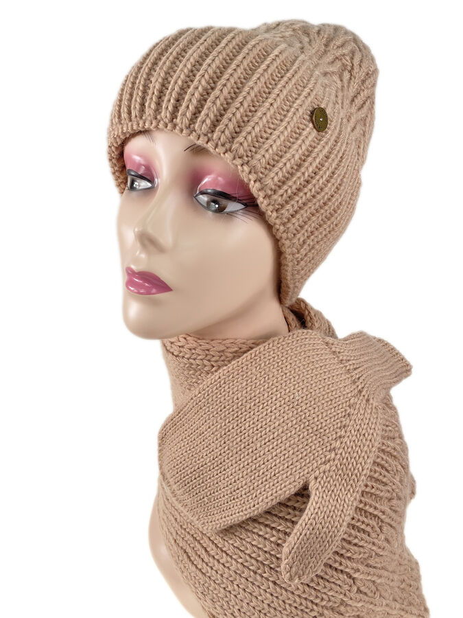 Комплект шапка женская, шарф и варежки, цвет бежевый
