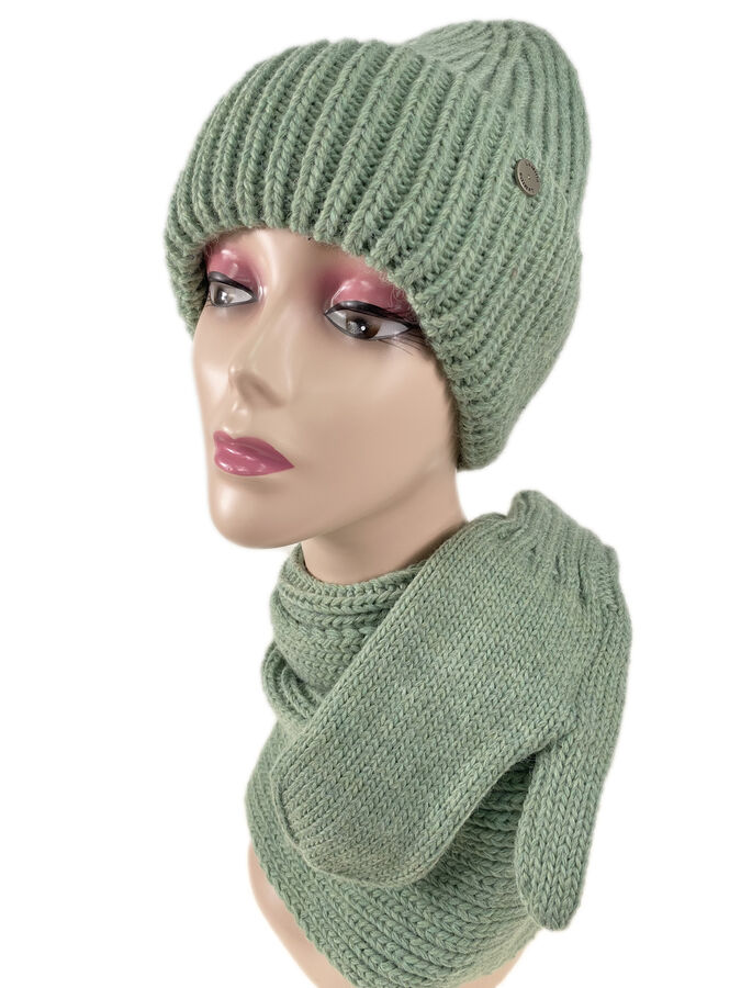 Комплект шапка женская, шарф и варежки, цвет зеленый