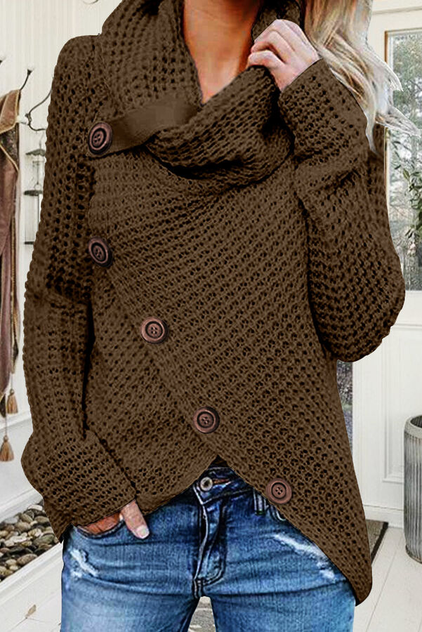Темно-коричневый свитер с запахом на пуговицах и высоким воротником
