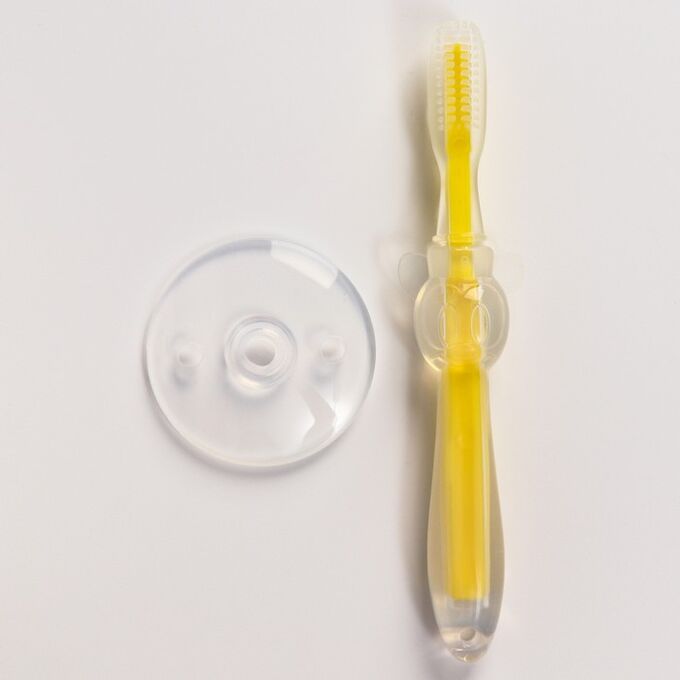 Детская зубная щетка-массажер, «Мышка», силиконовая с ограничителем, цвет желтый