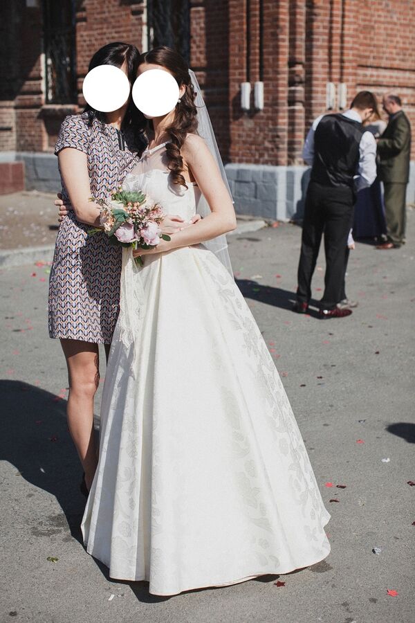Изысканное свадебное платье. Цена-подарок во Владивостоке