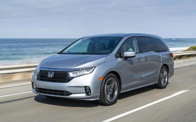 IVITEX Коврик в багажник Honda Odyssey гибрид (2013 - н.в.) правый руль