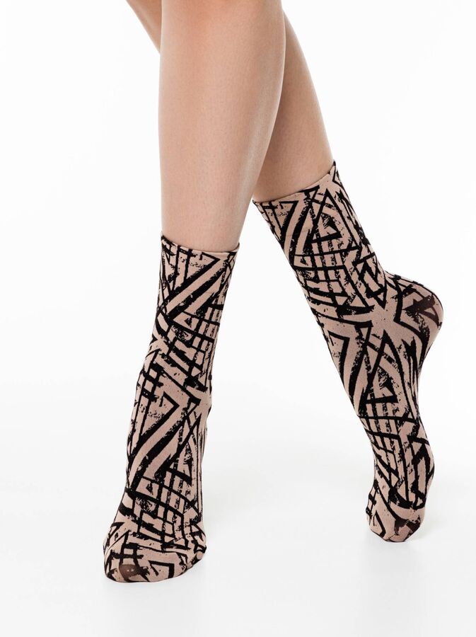 Conte Fantasy Удлиненные носки с геометрическим рисунком «Lines»