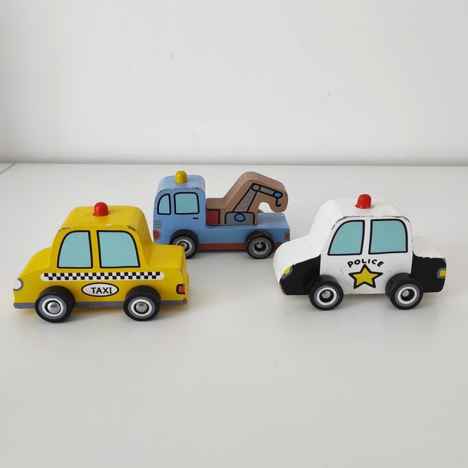 Машинки деревянные (такси, полиция, автокран)