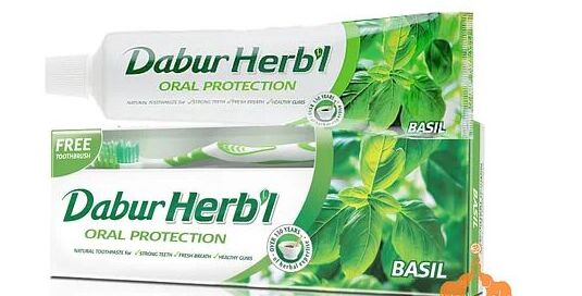 Зубная паста с базиликом DABUR HERB&#039;L Toothpaste BASIL (антибактериальная защита) with Toothbrush + зубная щётка ср. жесткости