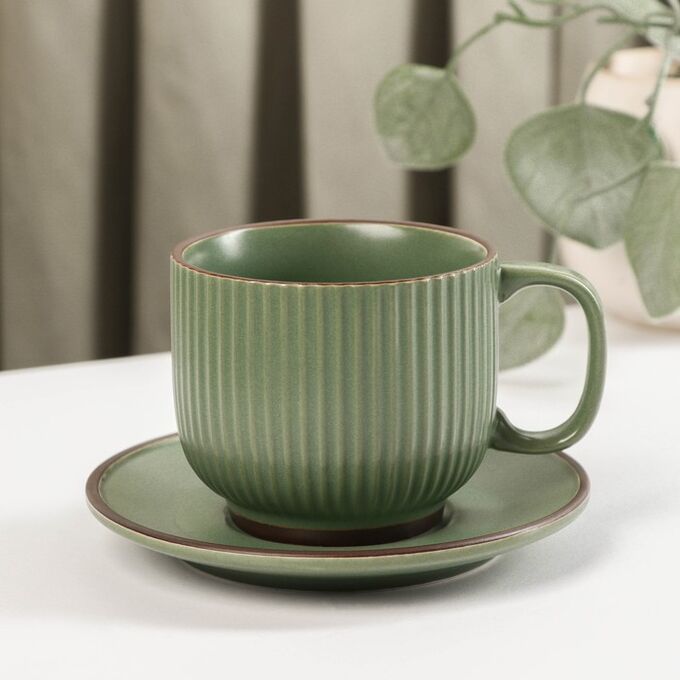 Чайная пара «Профитроль», чашка 250 мл, блюдце d=11 см, цвет зелёный