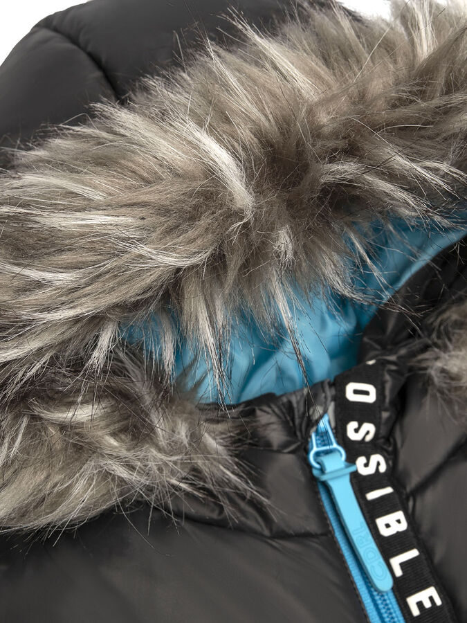 Куртка Теплый зимний пуховик для мальчика из непродуваемой и водонепроницаемой ткани - прекрасный вариант для холодной зимы. Куртка содержит утеплитель: 300 гр. Подходит для прогулок при температуре д